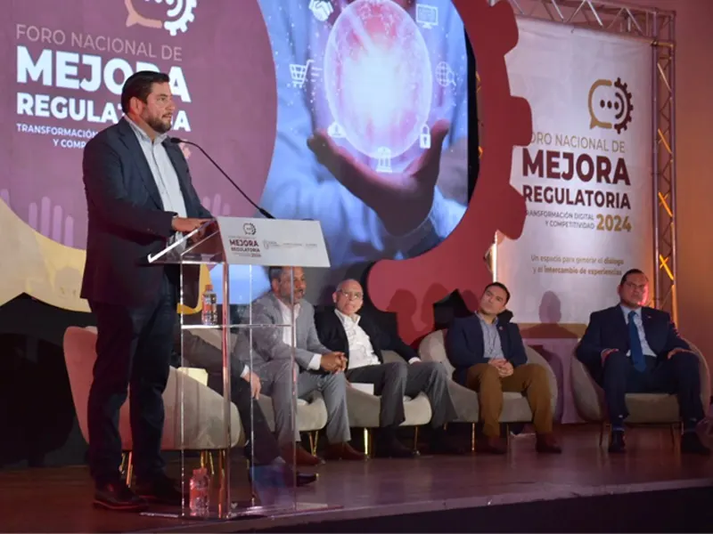 Ismael Burgueño destaca importancia de la Mejora Regulatoria y Transformación Digital