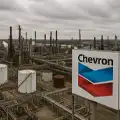 Chevron vuelve a bombear crudo en Venezuela bajo condiciones de EE.UU.