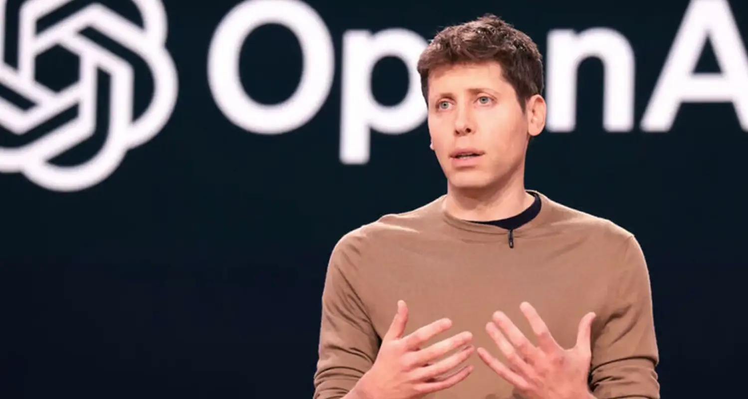 ¿El nuevo iPhone? Sam Altman y Ive van por la corona
