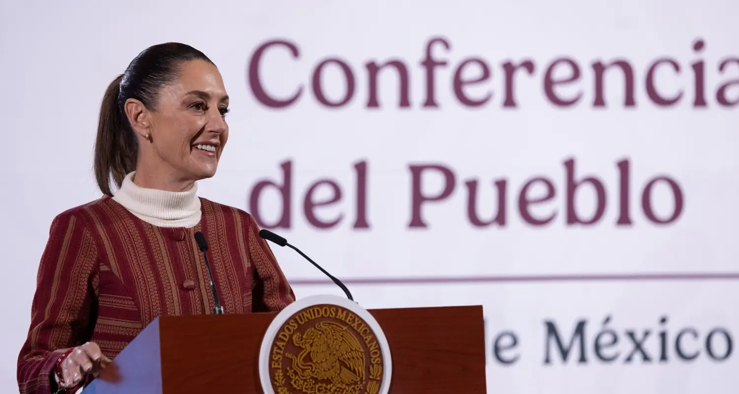 México investiga denuncia de migrantes “esposados” en AIFA