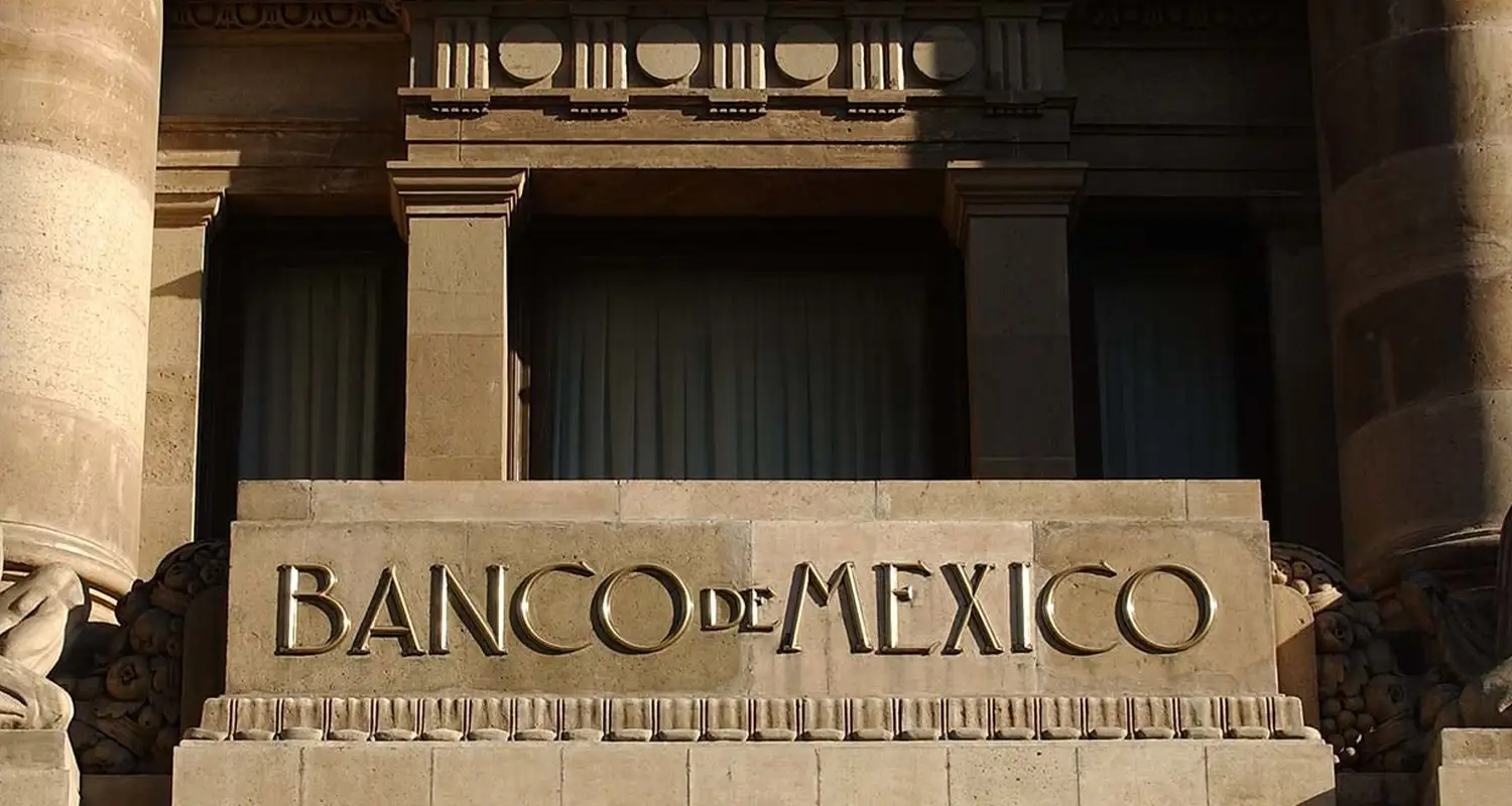 Pemex eleva riesgo fiscal tras recorte de Banxico a 1.1%: impacto en inversión y costos