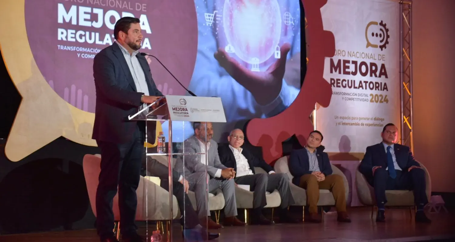 Ismael Burgueño destaca importancia de la Mejora Regulatoria y Transformación Digital