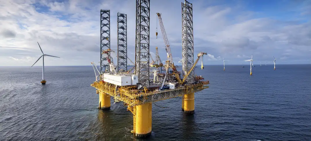 Iberdrola instala el primer monopilote de East Anglia Three, su mayor parque eólico marino