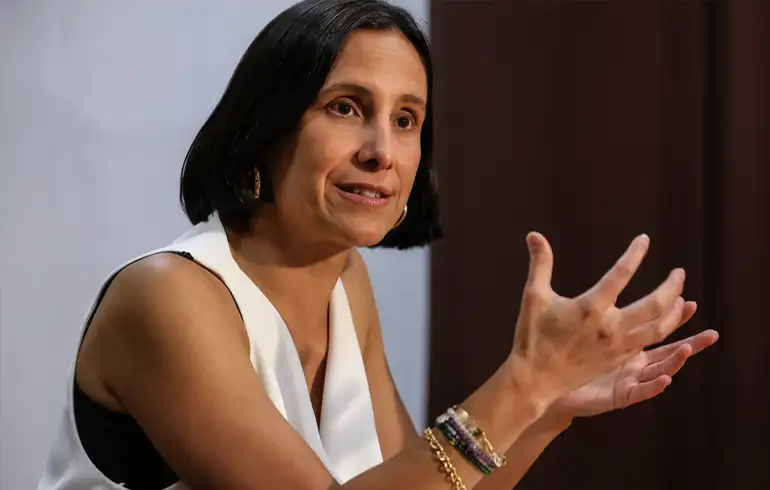 Expertos alertan: Centralización de decisiones en SENER podría 'ahuyentar inversiones' en sector energético