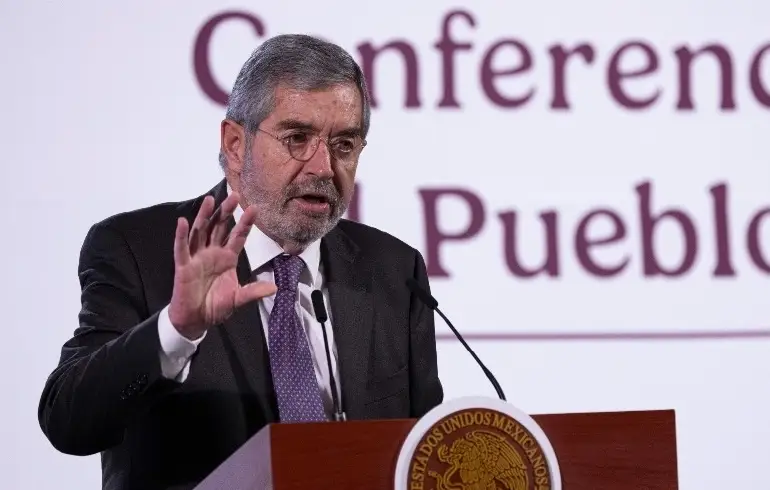 México refuerza defensa legal de migrantes y digitaliza trámites