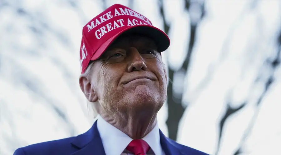 Trump concede respiro temporal a aranceles automotrices para México y Canadá
