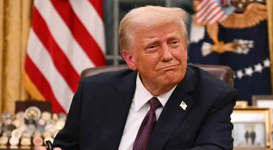 Trump firma órdenes ejecutivas para cuadruplicar la energía nuclear y promete reactores pequeños antes de 2030