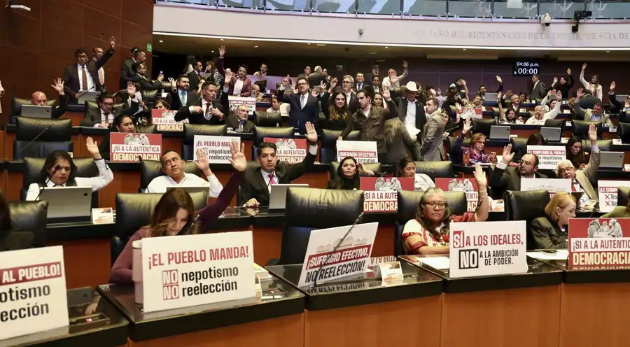 Morena aplaza veto al nepotismo: ¿movida electoral?