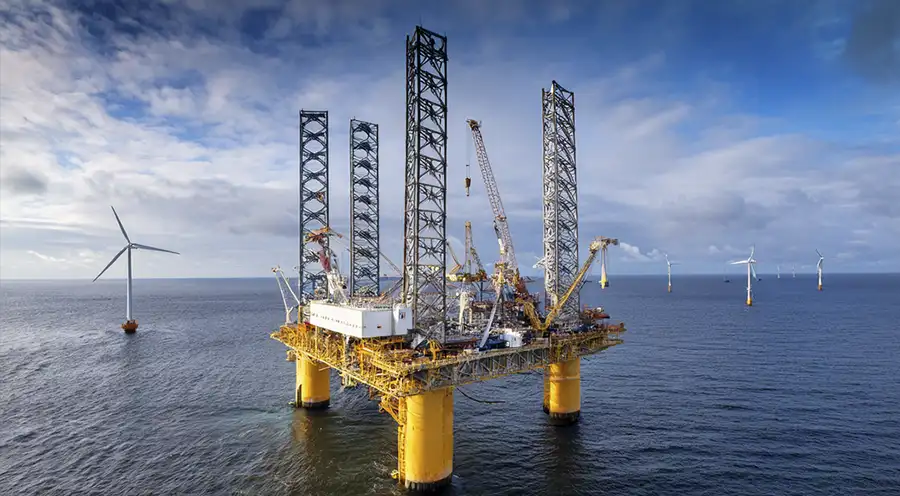 Tensión en el Estrecho de Ormuz: México entre ganancias petroleras y riesgo inflacionario