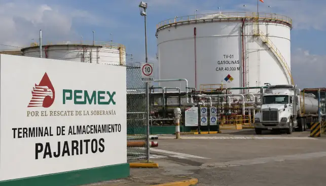 Pemex atiende incidente en Terminal Pajaritos; riesgo para suministro sureste