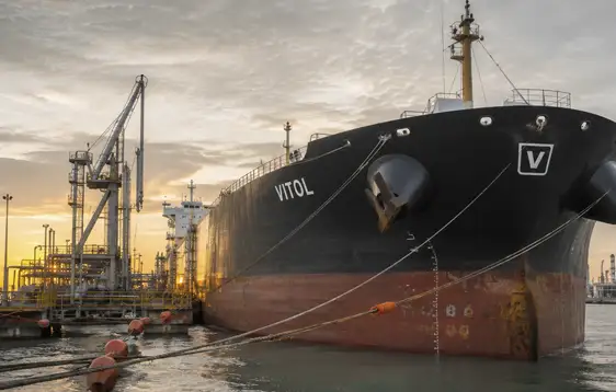 Vitol regresa a México: implicaciones de la venta de crudo de Pemex