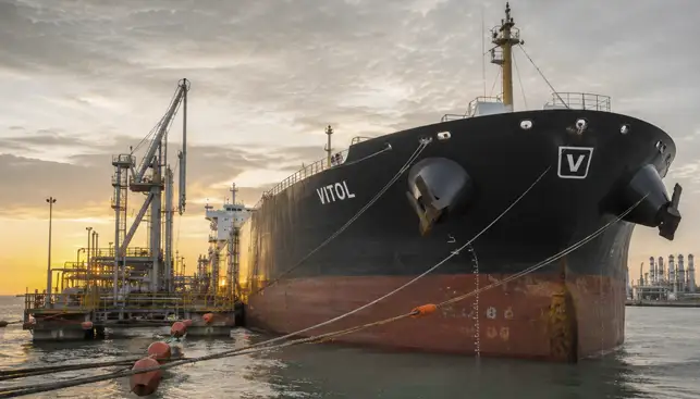 Vitol regresa a México: implicaciones de la venta de crudo de Pemex